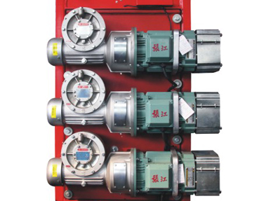 三傳動(dòng)機(jī)構(gòu) 11kw電機(jī)